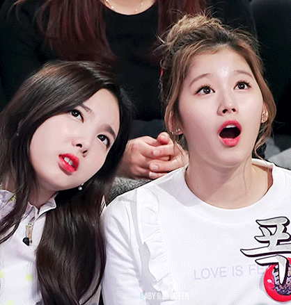 [트와이스] 나연이 던진 미끼를 문 사나...gif | 인스티즈