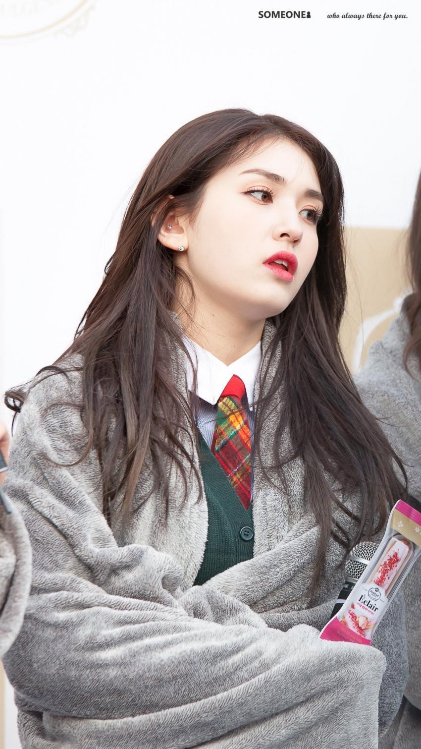 미모에 물이 오른 아이오아이 전소미 | 인스티즈