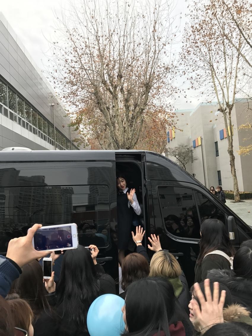 대구 고3 문화축제 공연하는 우주소녀 | 인스티즈