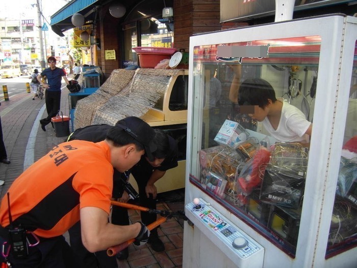 아이들이 인형을 뽑는방법~ | 인스티즈