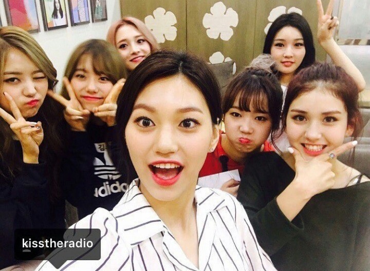 전에는 생각하면 기분이 좋아졌었는데 요즘은 생각하면 우울한 아이돌그룹 | 인스티즈