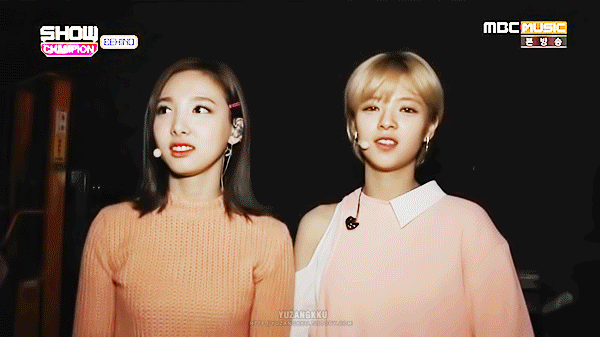 정연이랑 눈맞주치기 | 인스티즈