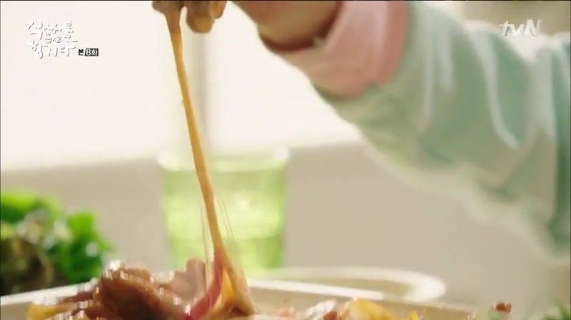 [식샤를합시다2] 공주의 명물 김피탕 (김치피자탕수육) & 쪽갈비 먹방 | 인스티즈