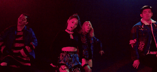 19?) 숭하지만 해외에선 반응 좋은 신인 아이돌 안무.gif | 인스티즈