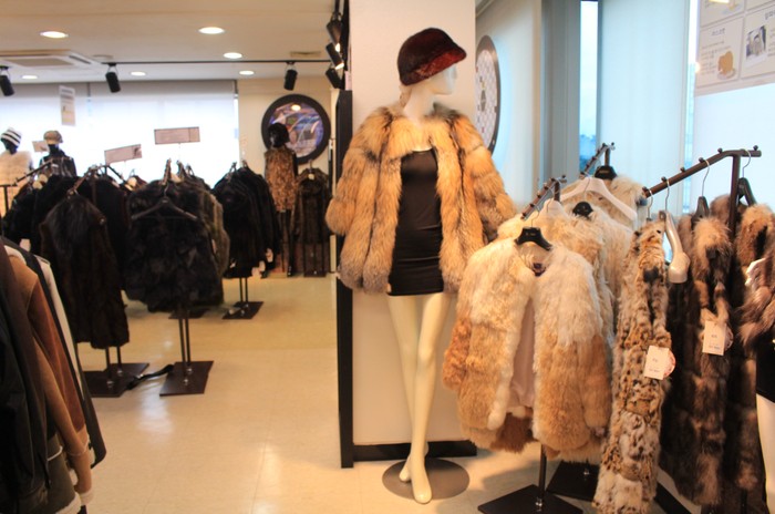 모피의 진실: 모피 소비의 현실을 단 3분 만이라도 외면하지 말고 봐주세요 | 인스티즈