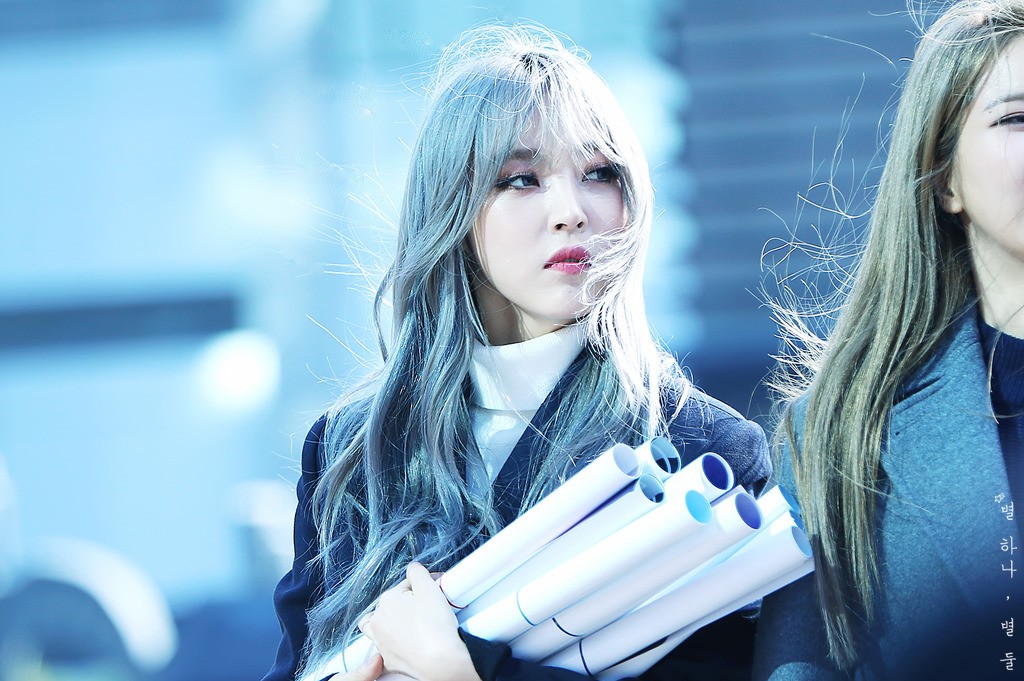 문별이 생일축하노래 불러주는 (술취한??) 휘인 | 인스티즈