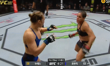 KO되는 론다 로우지 | 인스티즈