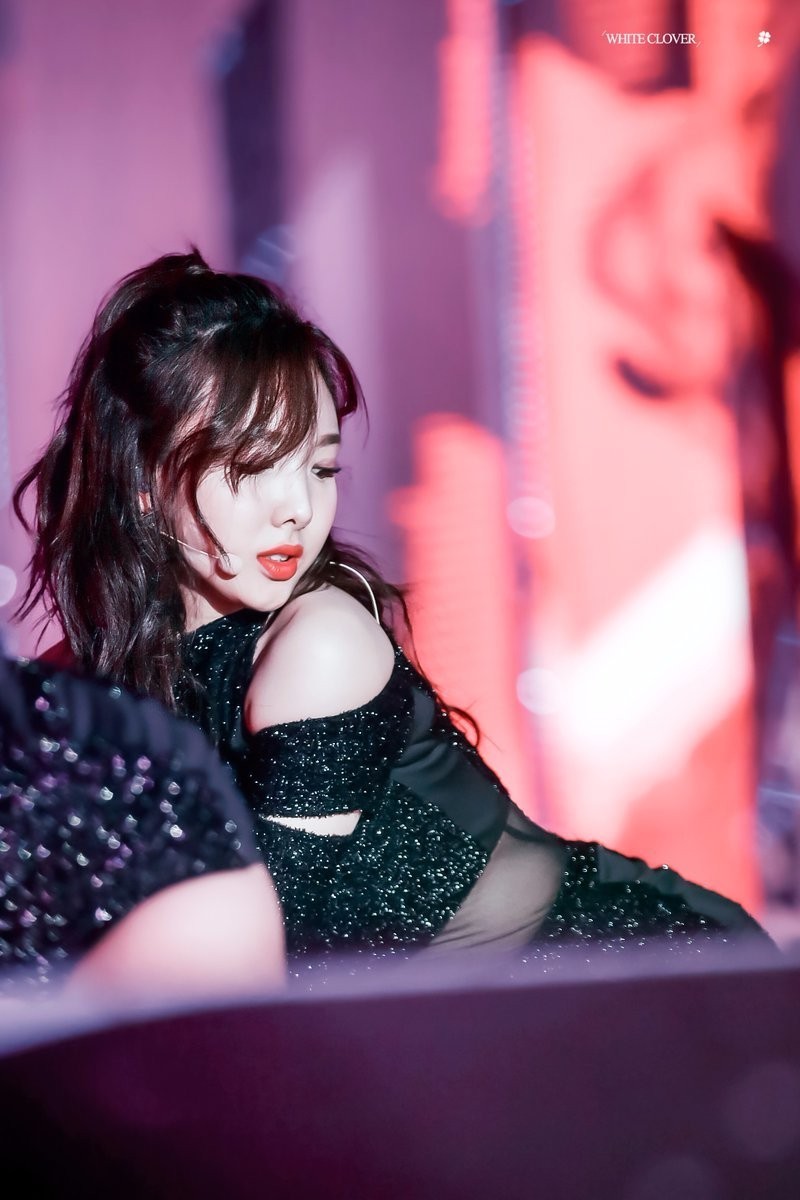 Sexy한 나연이 ㅋ 161226 스브스 가요대전 | 인스티즈