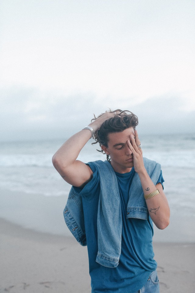 전직 프라다모델이 리드보컬인 천조국 3인조 밴드 LANY | 인스티즈