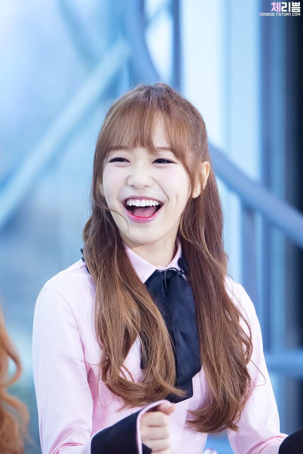 새멤버인데 찰떡같이 어울리는 에이프릴 레이첼 | 인스티즈