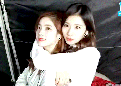 [트와이스] 사나: 달이 참 예쁘네요(月が綺麗ですね). 다현상 | 인스티즈