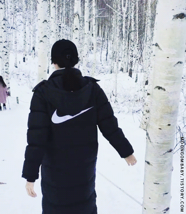 겨울 산에 간 문현아 | 인스티즈