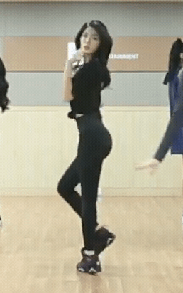 안무 연습하는 설현.gif | 인스티즈