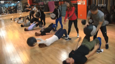 공놀이 몸개그녀 원본 + 인터뷰.swf | 인스티즈