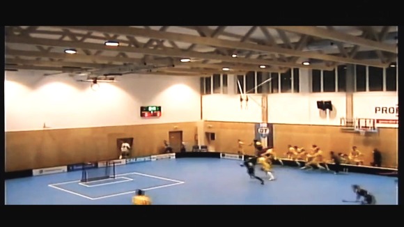 경기 도중 천장이 무너지는 영상.. | 인스티즈