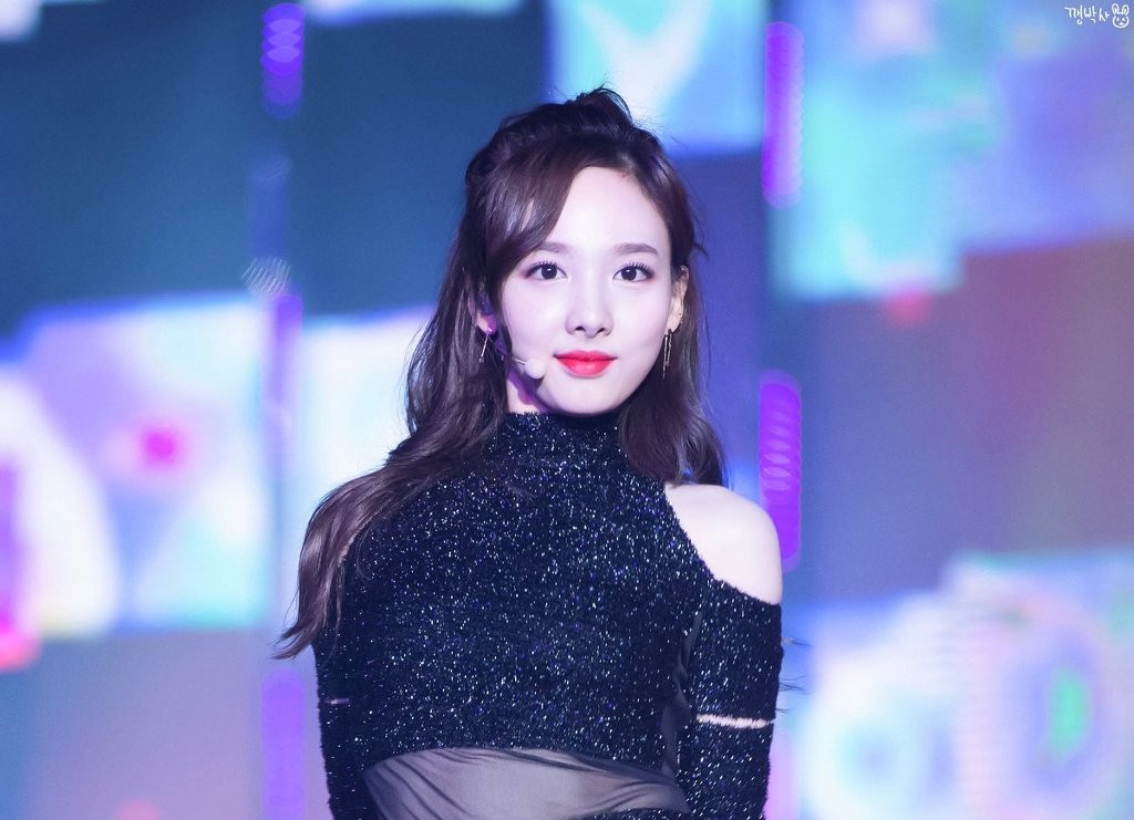 Sexy한 나연이 ㅋ 161226 스브스 가요대전 | 인스티즈