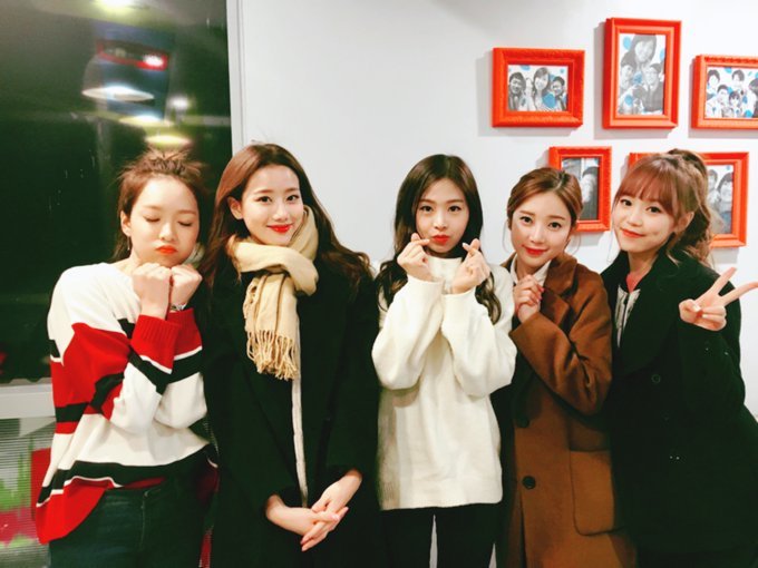 오늘자, 에이프릴 - 봄의 나라 이야기 (쇼챔피언) | 인스티즈