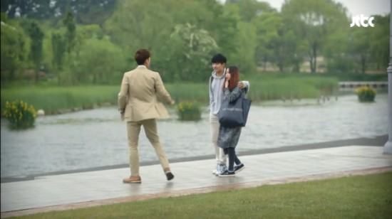 여주랑 헤어졌는데 남주가 이상한 사람일때.gif | 인스티즈