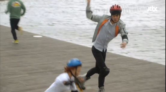 여주랑 헤어졌는데 남주가 이상한 사람일때.gif | 인스티즈