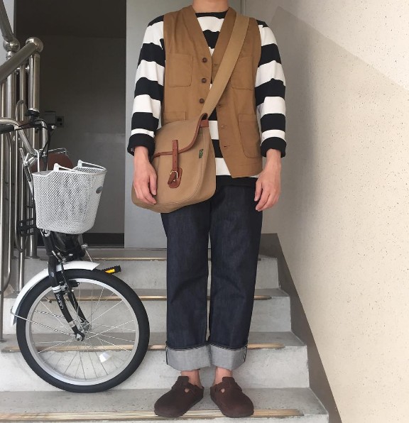 아메리칸 캐쥬얼을 추구하는 사람들에겐 필수템이나 다름없는 가방 | 인스티즈