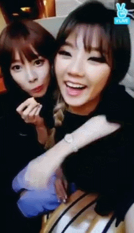 먹고 먹고 또 먹는 이해인 | 인스티즈