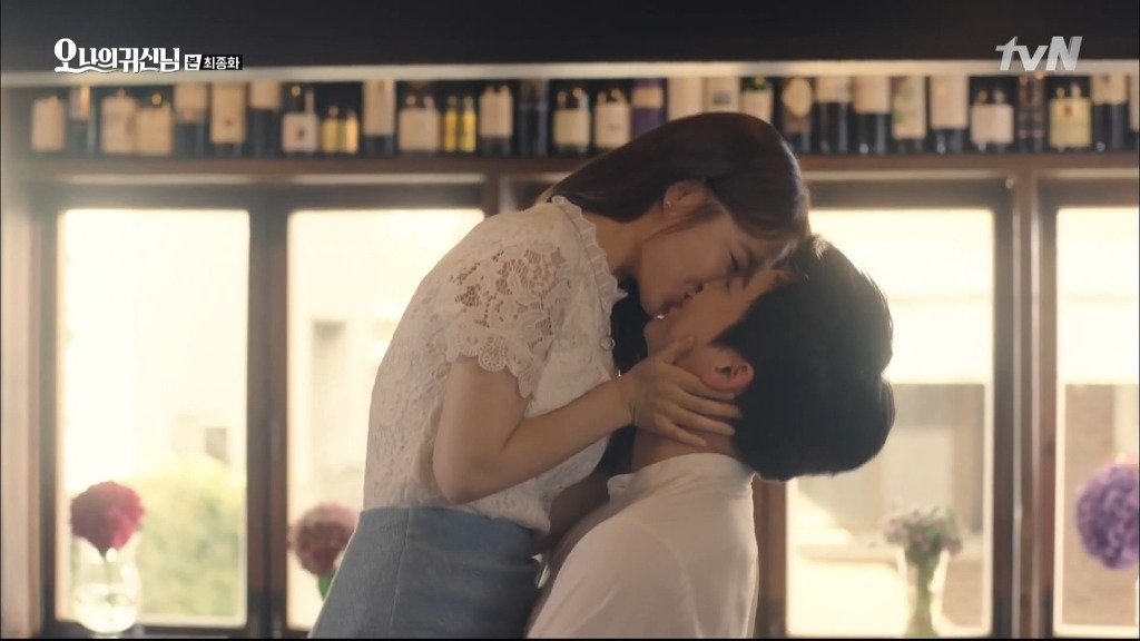 배우들의 아이디어와 애드립으로 탄생한 레전드 키스신 | 인스티즈