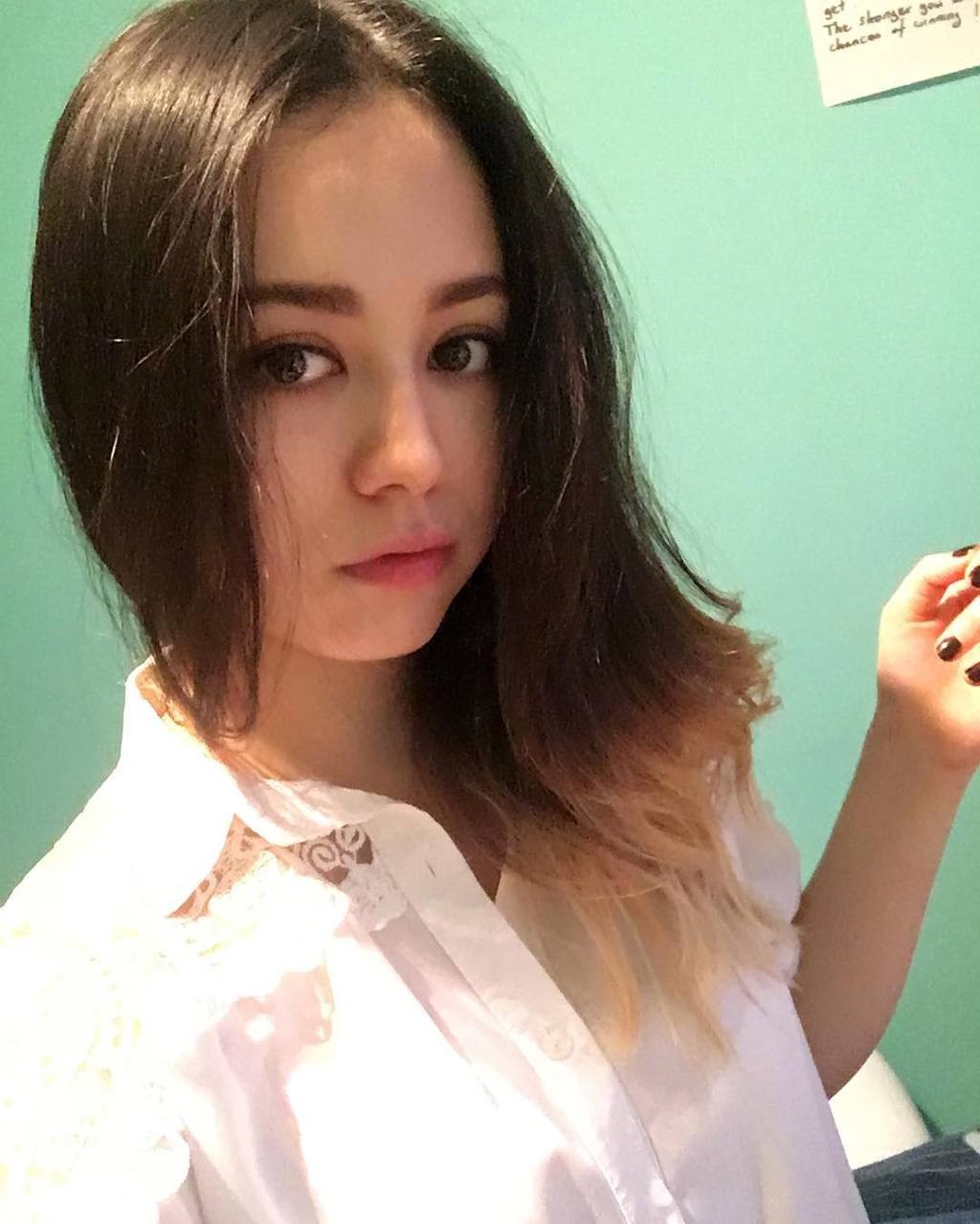 엉뚱발랄 엘리의 한국생활 만렙도전기 | 인스티즈