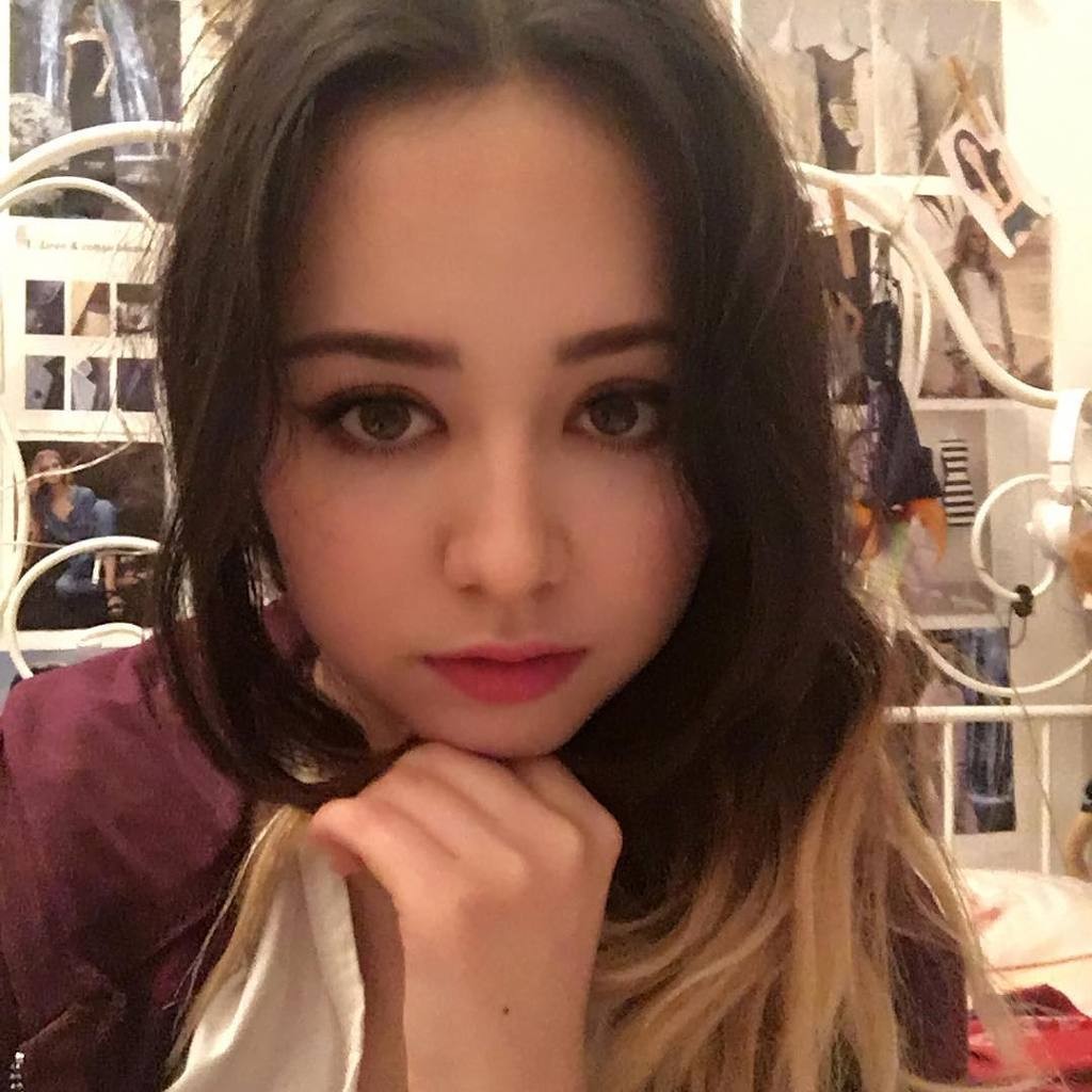 엉뚱발랄 엘리의 한국생활 만렙도전기 | 인스티즈