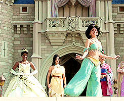  디즈니랜드에 가면 만날수있는 디즈니스타들.jpg | 인스티즈