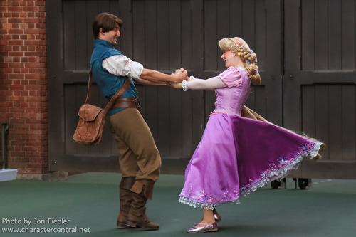  디즈니랜드에 가면 만날수있는 디즈니스타들.jpg | 인스티즈