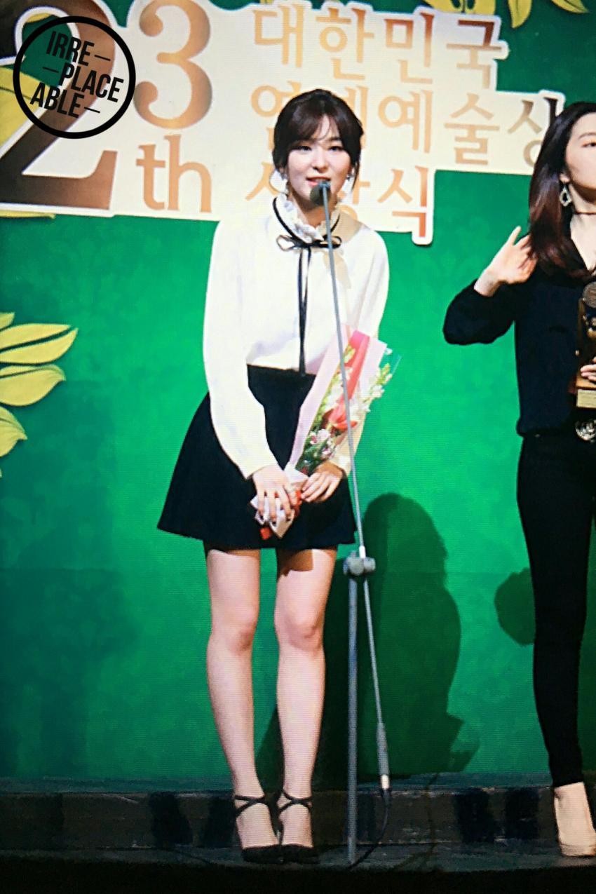 대한민국 연예예술상 신입그룹상을 받은 레드벨벳 | 인스티즈