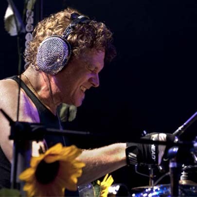 데프 레파드 - 전세계 유일한 외팔이 드러머가 있는 곳 | 인스티즈