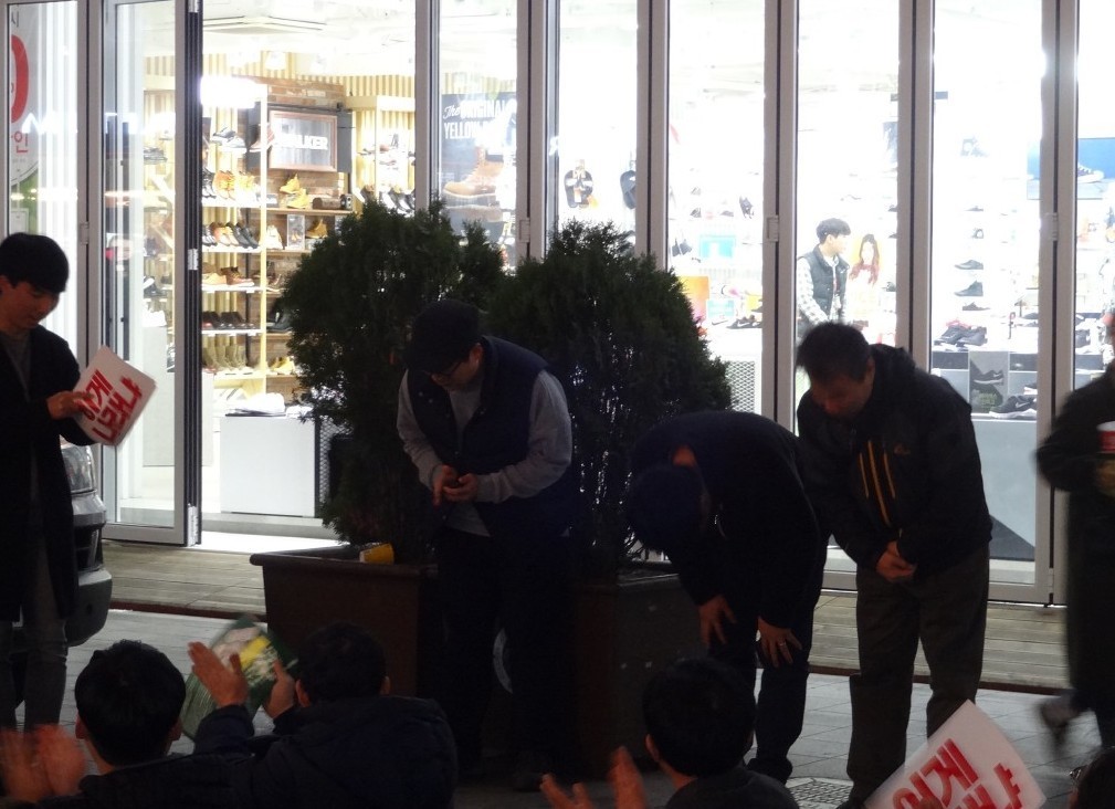 2017년 3월 9일, 부산 서면의 저녁 거리 풍경 | 인스티즈