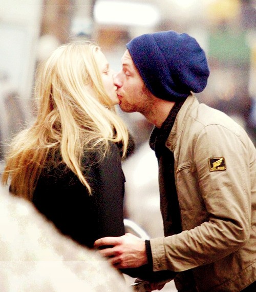 아버지를 잃은 아내를 위로하기위해 남편이 쓴 곡 (feat. 콜드플레이) | 인스티즈