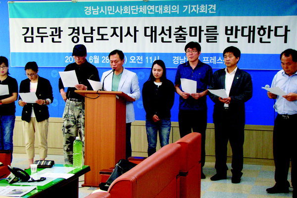 한 평론가의 큰 그림... | 인스티즈