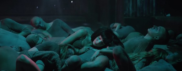 게이 클럽에서 일어난 최악의 총기난사, 시아(Sia) 그리고 댄스 신동 매디 지글러(Maddie Ziegler).Story | 인스티즈