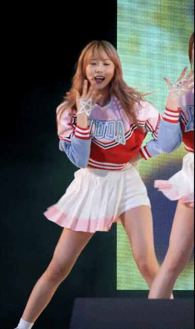 끼 부리는 차세대 아이돌 섹시퀸 | 인스티즈