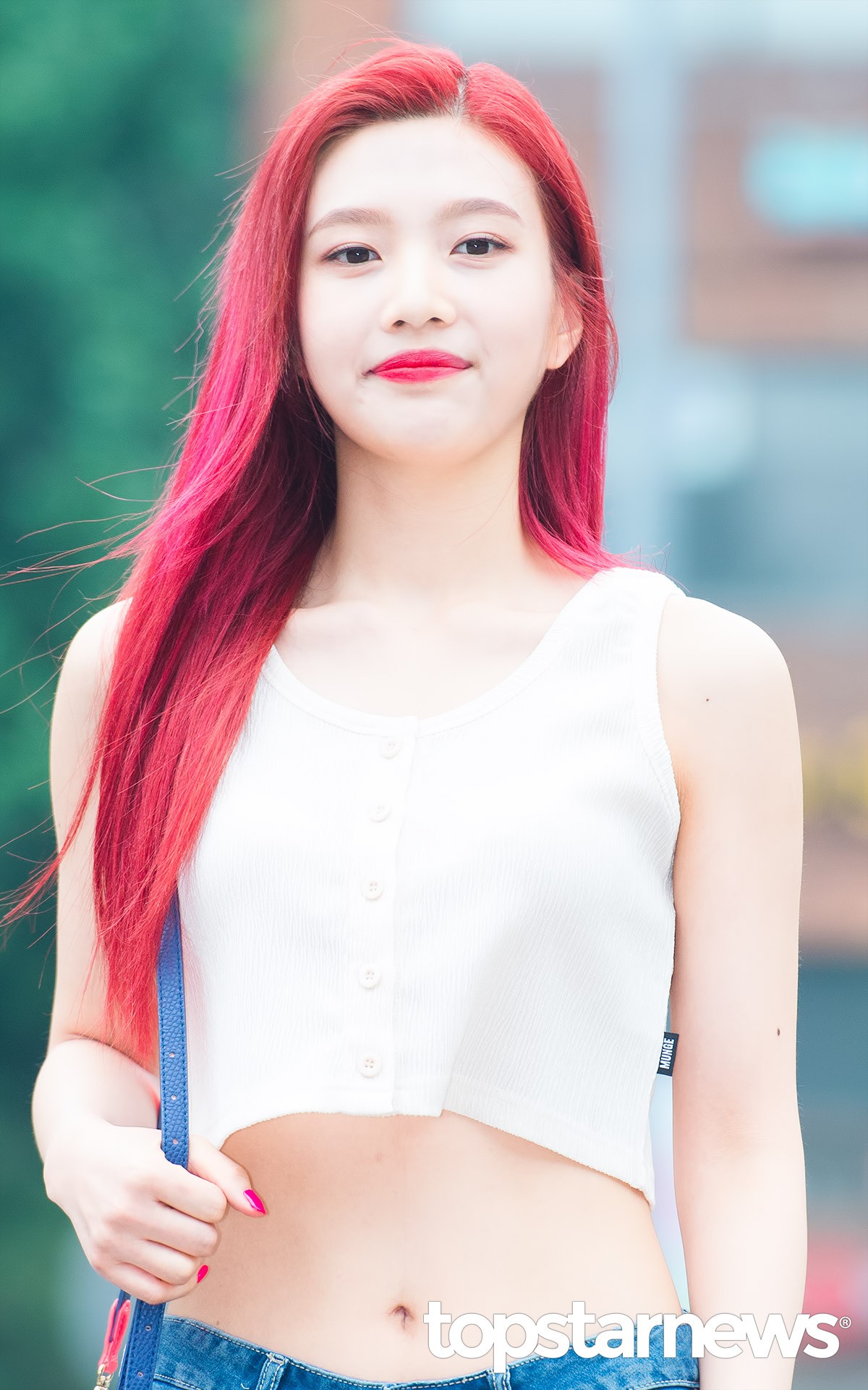 이런 머리는 앞쪽에 드라이 한거지? | 인스티즈