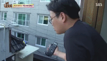 옆집 남자가 밤마다 강아지를 때리는 것 같아요 근데..gif | 인스티즈