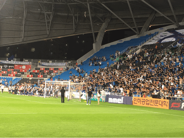 멋있는 팀과 팬들. gif | 인스티즈