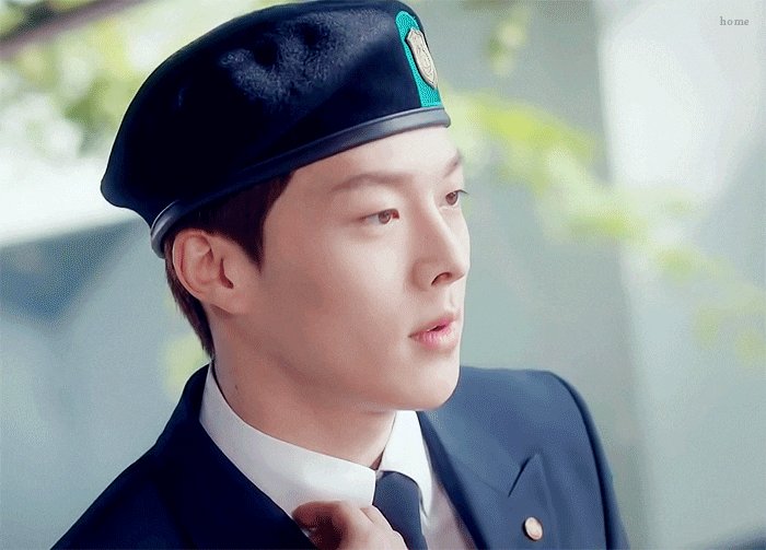 [고백부부] 사약길 걷게 만드는 어제자 장나라 장기용 포옹씬 (feat. ROTC 제복^^) | 인스티즈