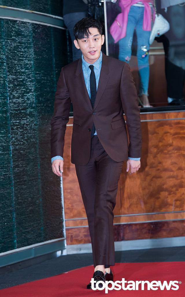 유아인님 입장하십니다 | 인스티즈