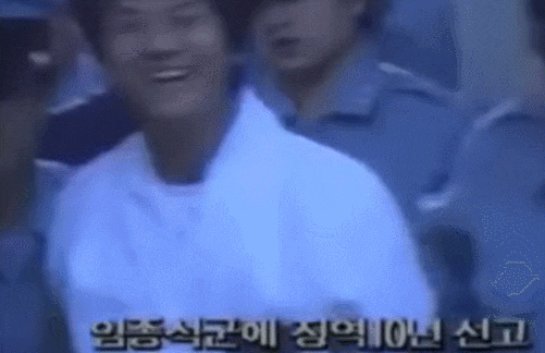 처음으로 심하게 화내며 대답 거부하는 임종석 비서실장 | 인스티즈