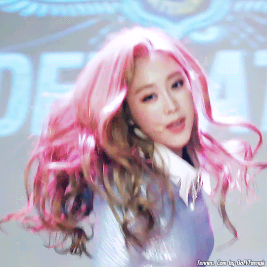 러블리즈의 대표 비주얼 멤버 최근자 직캠.gif | 인스티즈