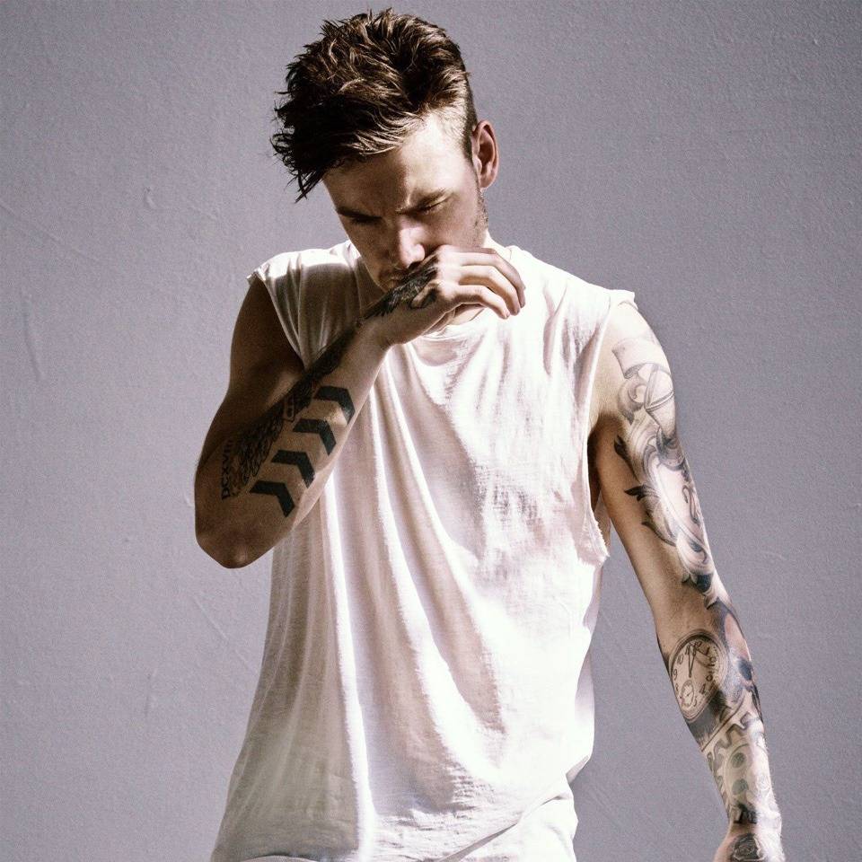 리암 페인(Liam Payne) - Bedroom floor | 인스티즈