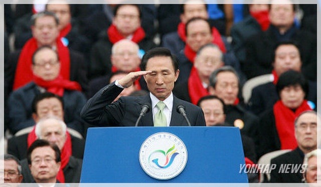 사진으로 보는 대한민국 정치 느와르 10년 .JPG | 인스티즈