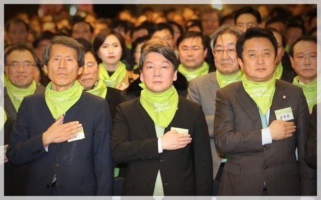 사진으로 보는 대한민국 정치 느와르 10년 .JPG | 인스티즈