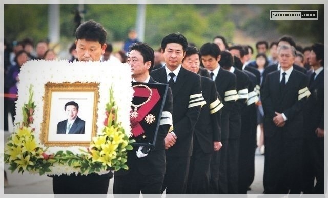 사진으로 보는 대한민국 정치 느와르 10년 .JPG | 인스티즈