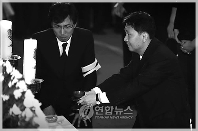 사진으로 보는 대한민국 정치 느와르 10년 .JPG | 인스티즈