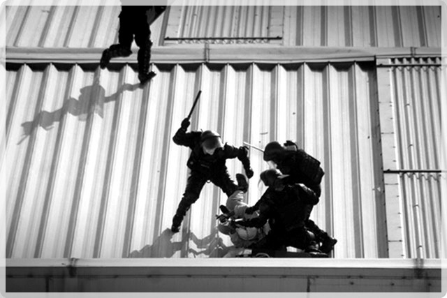 사진으로 보는 대한민국 정치 느와르 10년 .JPG | 인스티즈